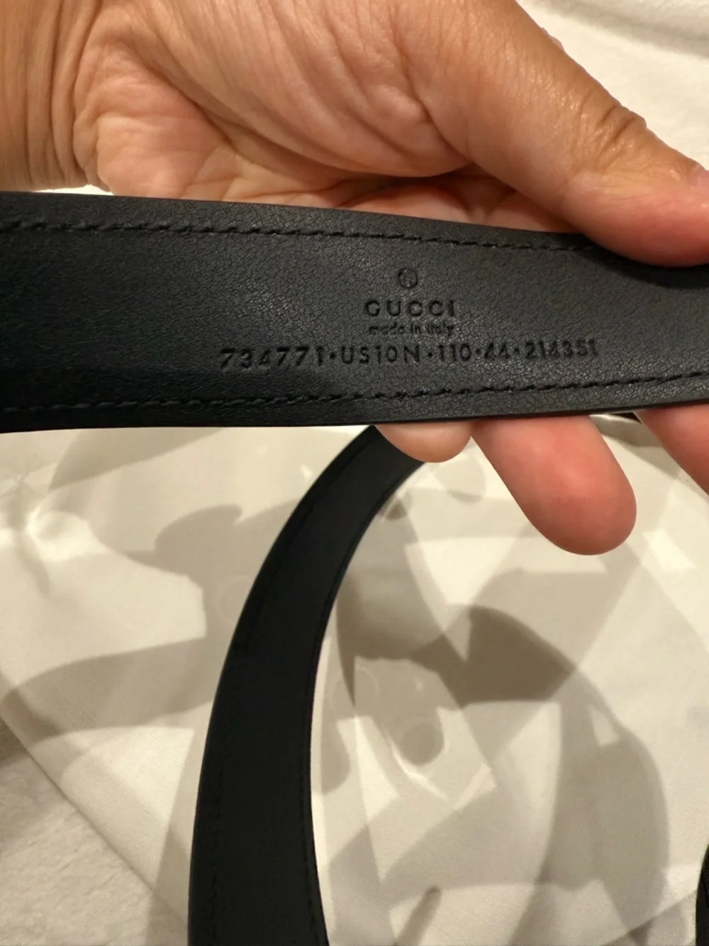 Gucci Black Leather thin Belt with Silver Signature Buckle 110